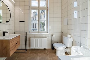 RentPlanet - plac Uniwersytecki