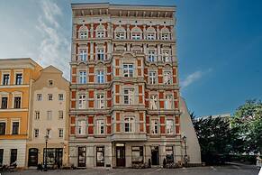 RentPlanet - plac Uniwersytecki