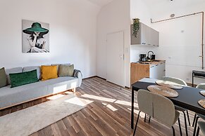 RentPlanet - plac Uniwersytecki