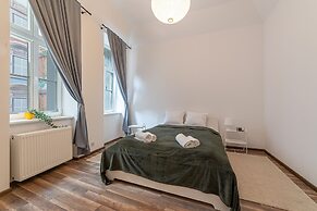 RentPlanet - plac Uniwersytecki