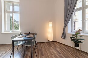 RentPlanet - plac Uniwersytecki