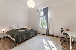 RentPlanet - plac Uniwersytecki