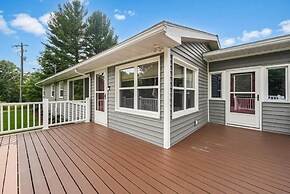 Serenity Shores, Tranquil Retreat in Traverse City