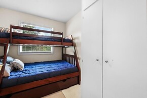 Serenity Shores, Tranquil Retreat in Traverse City