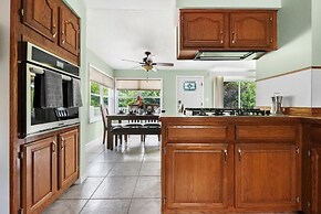 Serenity Shores, Tranquil Retreat in Traverse City