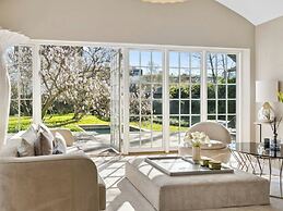 Sanders Swan - Marvellous Villa Close to the Center of Copenhagen