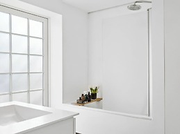 Sanders Swan - Marvellous Villa Close to the Center of Copenhagen