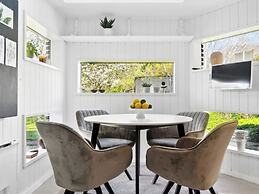 Sanders Swan - Marvellous Villa Close to the Center of Copenhagen