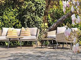 Sanders Swan - Marvellous Villa Close to the Center of Copenhagen