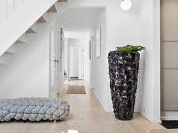 Sanders Swan - Marvellous Villa Close to the Center of Copenhagen