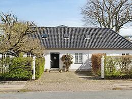 Sanders Swan - Marvellous Villa Close to the Center of Copenhagen