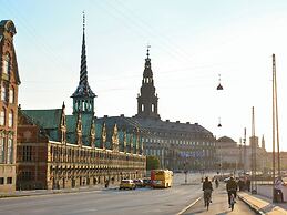 Sanders Swan - Marvellous Villa Close to the Center of Copenhagen