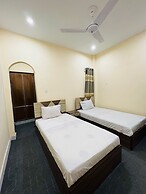 Chandi Hotel and Apartments