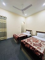 Chandi Hotel and Apartments