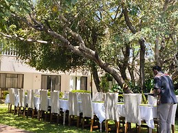 Room in Lodge - Luxury Suite 1 in Boutique Lodge With Free Savannah Ad