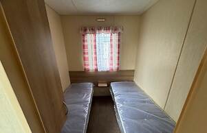 ajs Caravan Hire Rhyl 3 bed 8 Birth