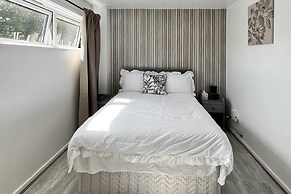 Apartment - Sleeps 2 & Free Parking