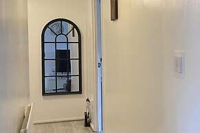 Apartment - Sleeps 2 & Free Parking