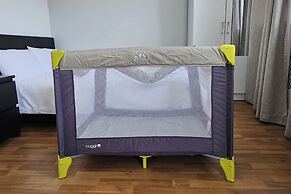 Sunny Home in Central London