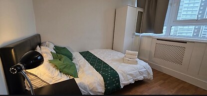 Sunny Home in Central London