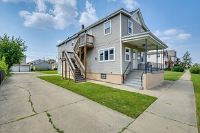 Dog-friendly Blue Island Apt w/ Backyard!