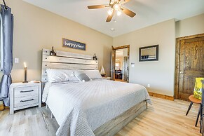 Branson Log Cabin Near Silver Dollar City & Lake!