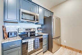 Branson Log Cabin Near Silver Dollar City & Lake!