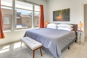 3 Mi to Dtwn: Centrally Located Austin Townhome