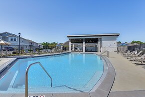 Santa Rosa Beach Home w/ Community Pool!