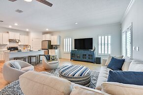 Santa Rosa Beach Home w/ Community Pool!