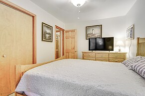 Peaceful Highland Lake Home w/ Kayaks, Dock Access