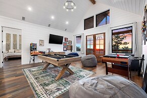 Elegant Broken Bow Gem w/ Private Pool & Game Room