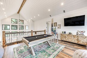 Elegant Broken Bow Gem w/ Private Pool & Game Room