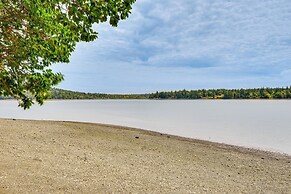 Serene Shelton Sanctuary w/ Private Beach & Kayaks