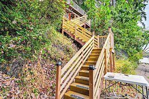 Serene Shelton Sanctuary w/ Private Beach & Kayaks