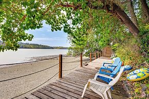 Serene Shelton Sanctuary w/ Private Beach & Kayaks