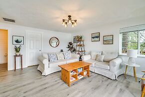 Serene Shelton Sanctuary w/ Private Beach & Kayaks