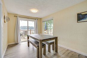 Serene Shelton Sanctuary w/ Private Beach & Kayaks