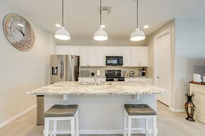 Central Casa Grande Home in Quiet Neighborhood