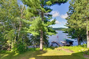 Sprawling Minnesota Home w/ On-site Lake Access