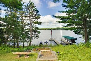 Sprawling Minnesota Home w/ On-site Lake Access