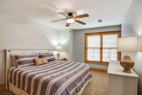 Sprawling Minnesota Home w/ On-site Lake Access