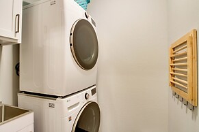 Sprawling Minnesota Home w/ On-site Lake Access