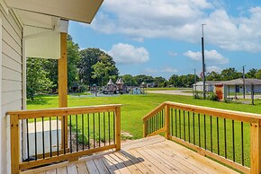 Rock Hall Retreat w/ Balcony Near Park & Marina!