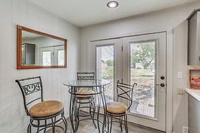 Pet Friendly Home w/ Yard & Grill in Crowell!