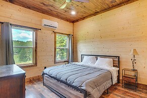 Hot Tub & Mtn Views: Pet-friendly Englewood Cabin