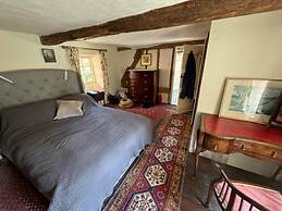 Idyllic Historic Thatched Cottage Hardy's Dorset