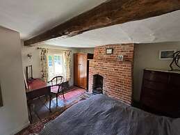Idyllic Historic Thatched Cottage Hardy's Dorset
