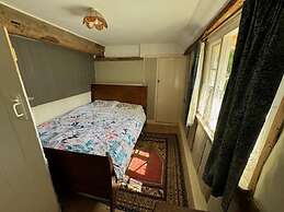 Idyllic Historic Thatched Cottage Hardy's Dorset