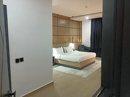 G Pinnacle Signature Hotel